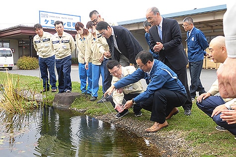 TDK秋田 北上工場における絶滅危惧種ミナミメダカの飼育