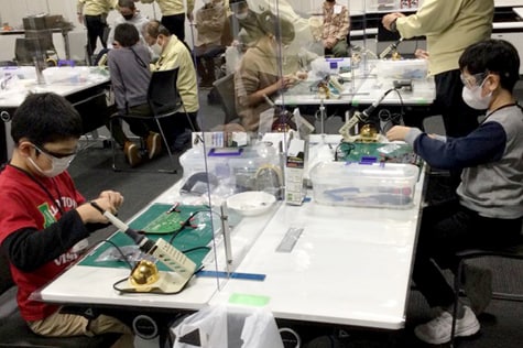 电子工学体验教室的场景