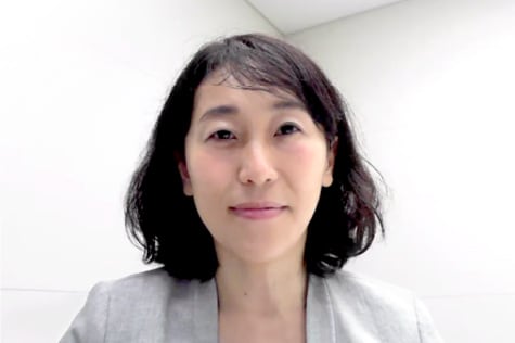 八矢舞子 氏